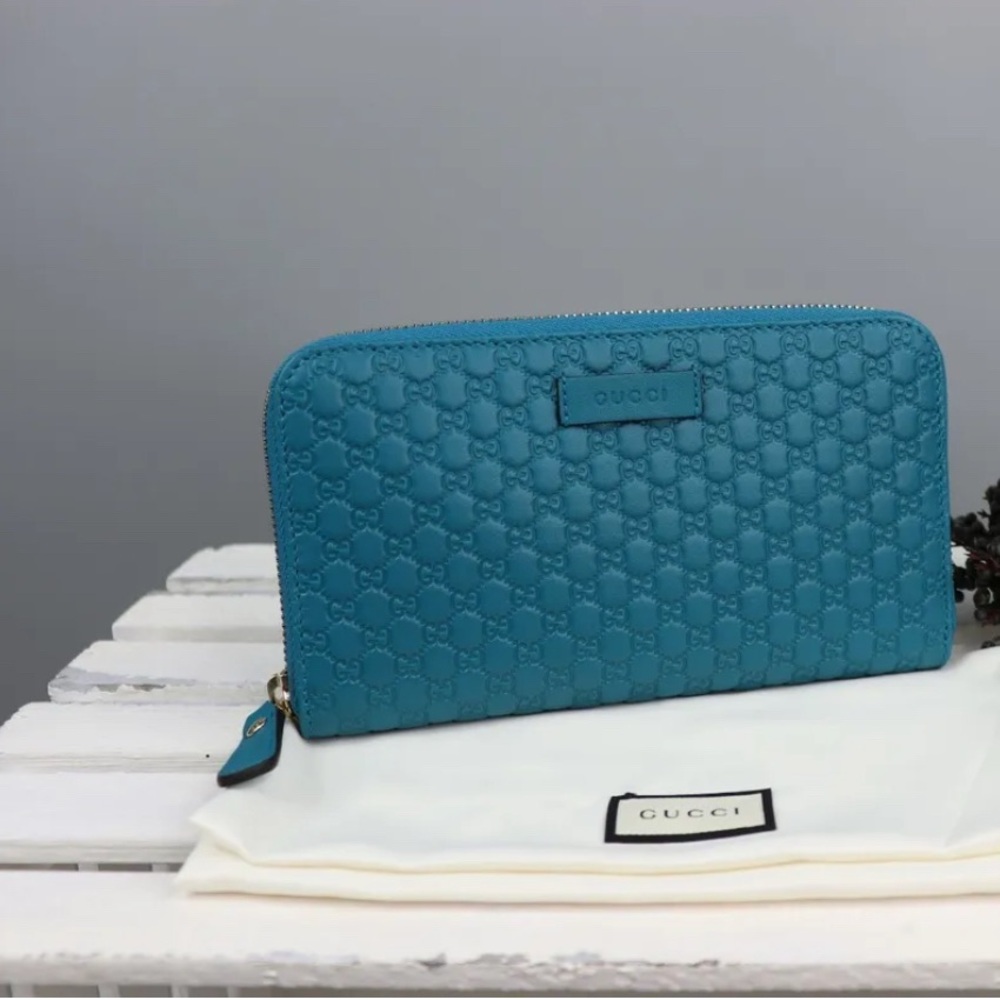 *New*GUCCI NWOT COBALT MICRO GG GUCCISSIMA LEATHER ZIP AROUND WALLET